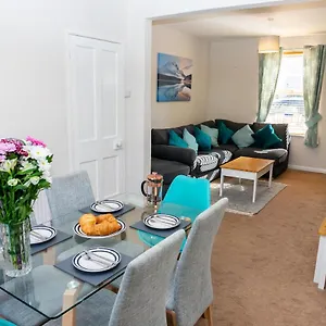 https://francis-house.tophotelsbath.com